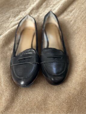 Joan & David Black Leather Penny Loafers